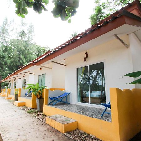 Issara Beach Resort シチョン エクステリア 写真