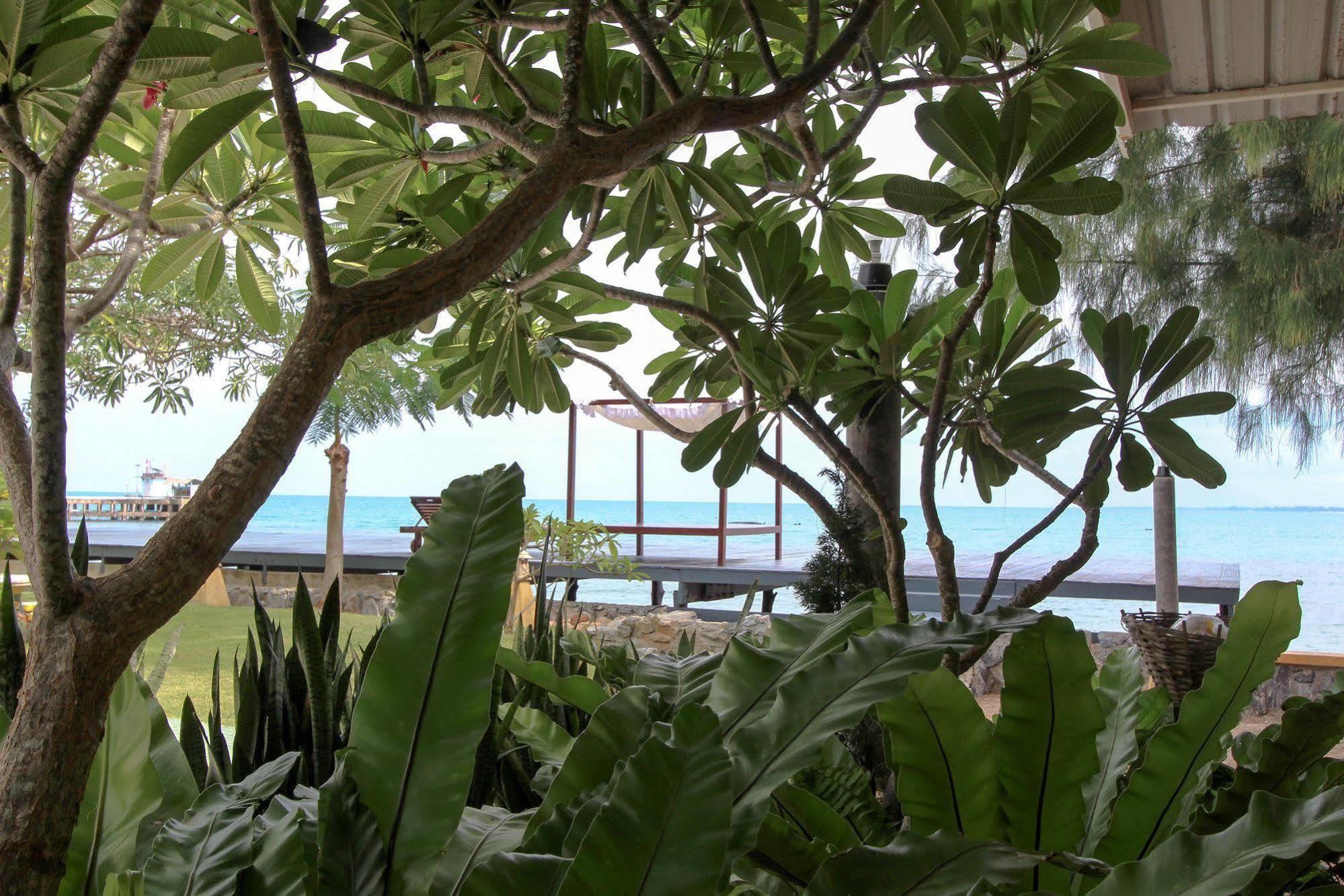 Issara Beach Resort シチョン エクステリア 写真
